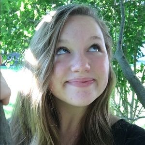 Meet your Posher, Annie